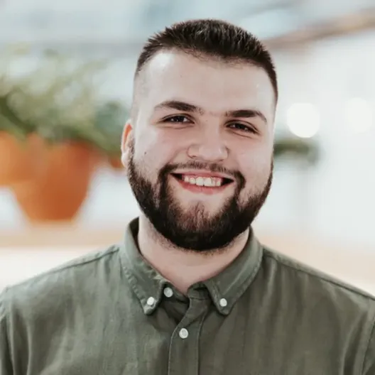 Nikita Vasukov — freelance web developer specializing in Next.js and React